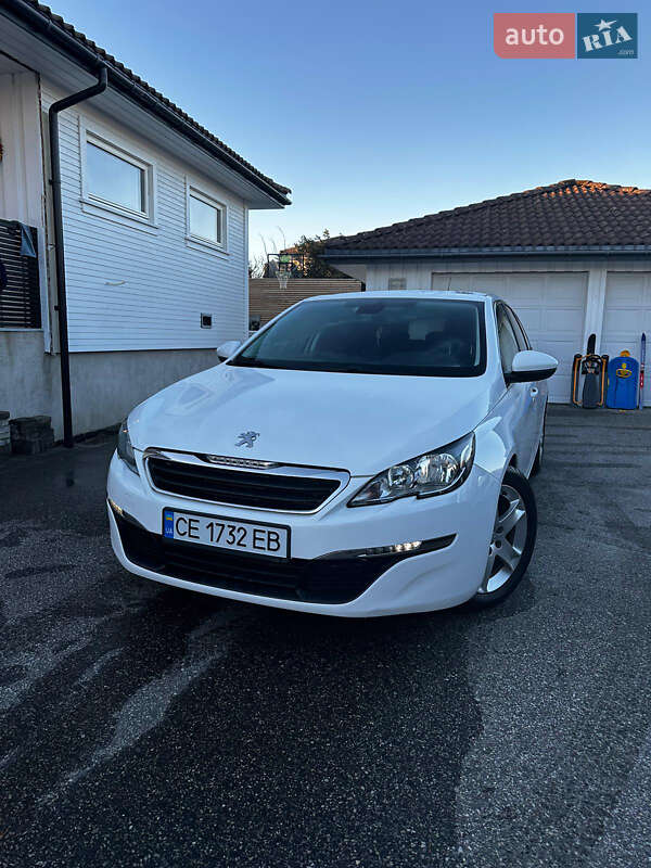 Універсал Peugeot 308 2015 в Чернівцях
