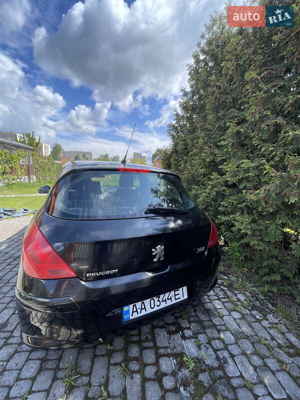 Хетчбек Peugeot 308 2010 в Києві