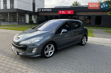 Хэтчбек Peugeot 308 2008 в 