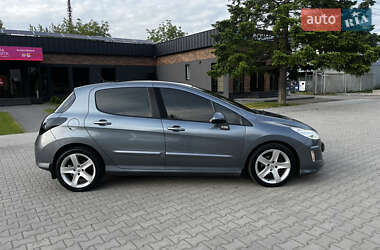 Хэтчбек Peugeot 308 2008 в 
