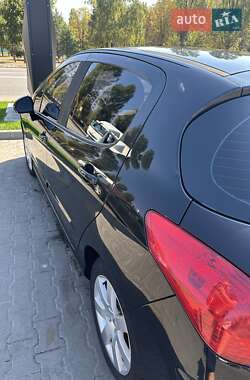 Хетчбек Peugeot 308 2008 в Києві
