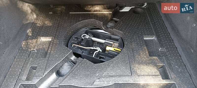 Универсал Peugeot 308 2015 в Каменке