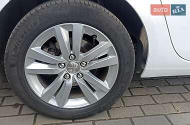 Универсал Peugeot 308 2015 в 
