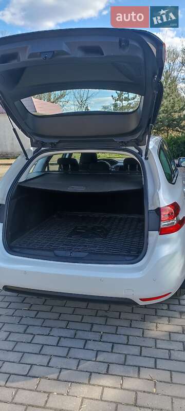 Универсал Peugeot 308 2015 в Каменке