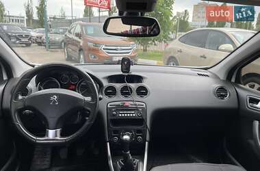 Хетчбек Peugeot 308 2013 в 