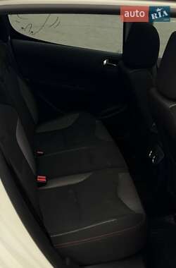 Хэтчбек Peugeot 308 2012 в 