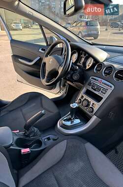 Универсал Peugeot 308 2012 в 