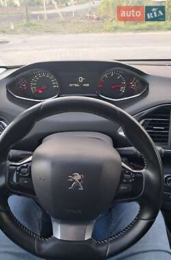 Універсал Peugeot 308 2015 в 