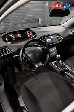 Універсал Peugeot 308 2015 в 