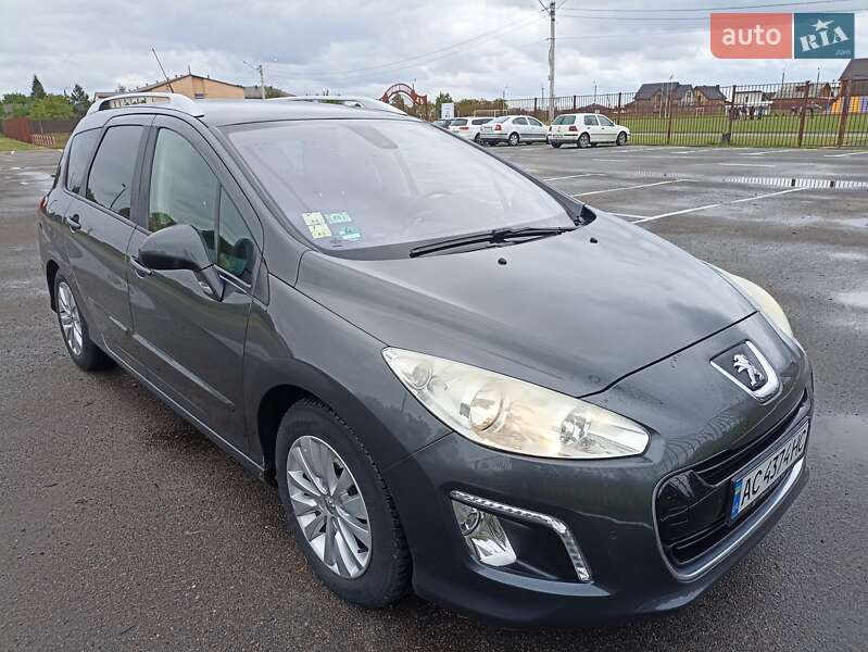 Универсал Peugeot 308 2011 в Луцке