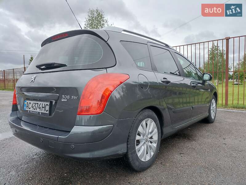 Универсал Peugeot 308 2011 в Луцке