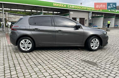 Хэтчбек Peugeot 308 2017 в 