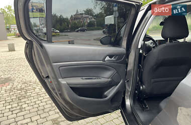 Хэтчбек Peugeot 308 2017 в 