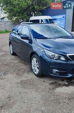 Универсал Peugeot 308 2020 в 