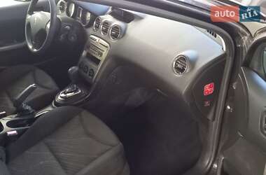 Хэтчбек Peugeot 308 2008 в 