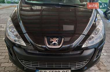 Хэтчбек Peugeot 308 2008 в 