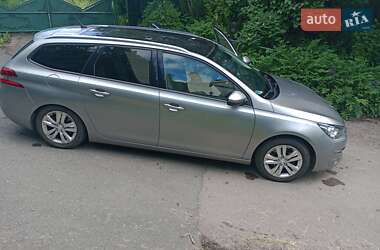 Универсал Peugeot 308 2015 в 