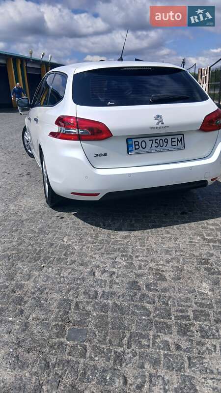 Универсал Peugeot 308 2018 в Кременце