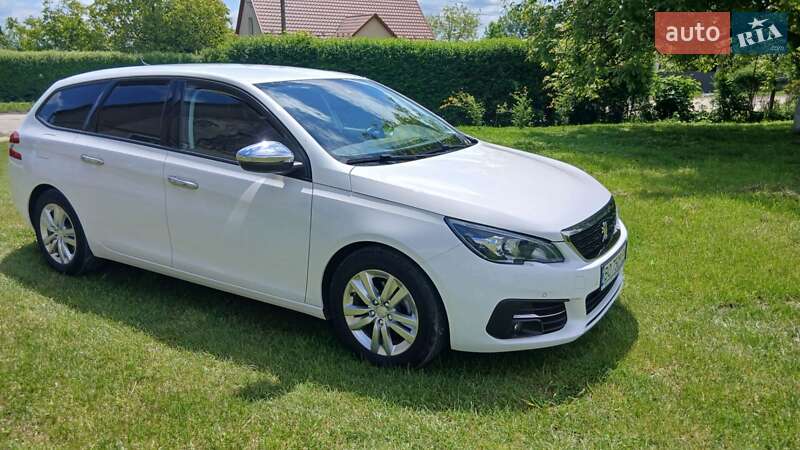 Универсал Peugeot 308 2018 в Кременце