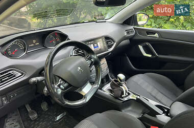 Універсал Peugeot 308 2015 в 
