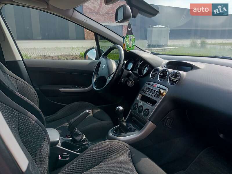 Універсал Peugeot 308 2010 в Хмельницькому