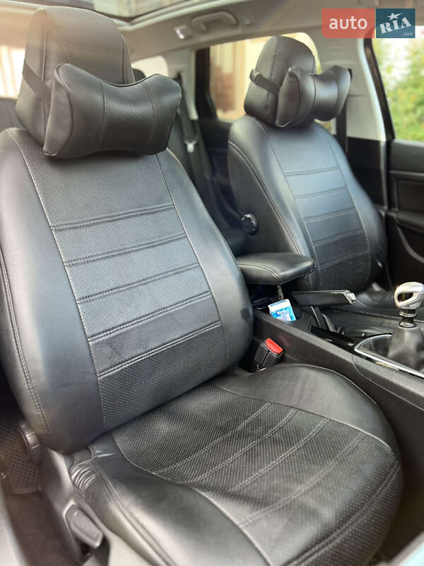 Універсал Peugeot 308 2015 в Чернівцях