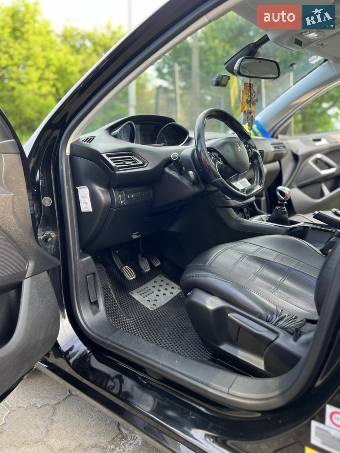 2015 Peugeot 308 - мініатюра 21