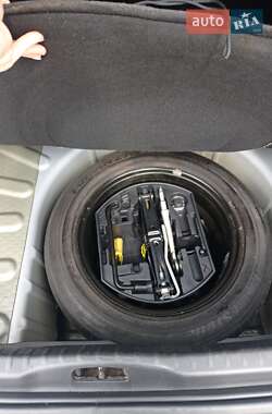 Хэтчбек Peugeot 308 2011 в 