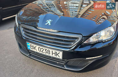 Универсал Peugeot 308 2014 в Киеве