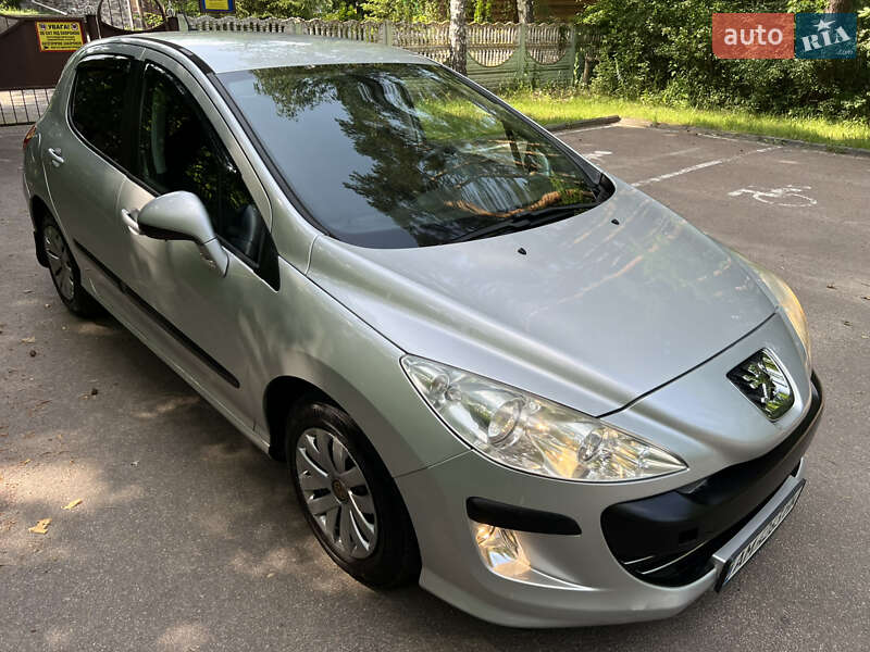 Хэтчбек Peugeot 308 2010 в Житомире