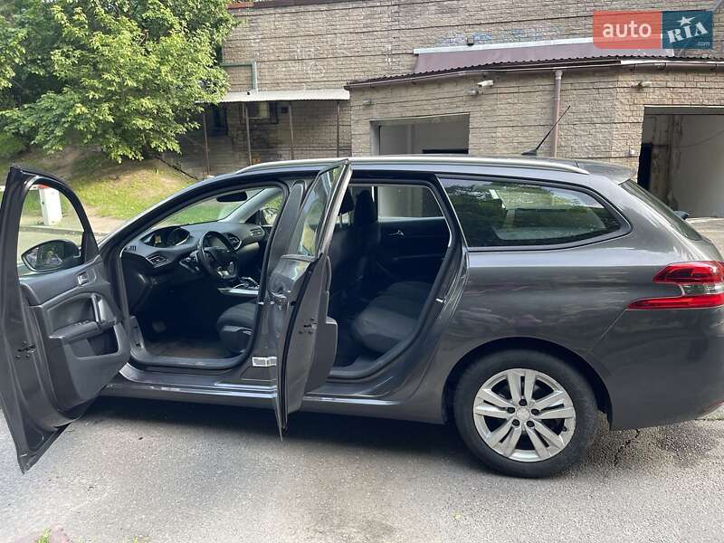 Универсал Peugeot 308 2020 в Киеве