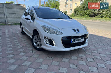 Хэтчбек Peugeot 308 2011 в Апостолово