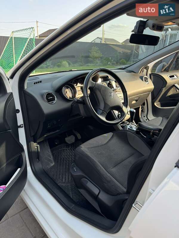 Хетчбек Peugeot 308 2012 в Києві