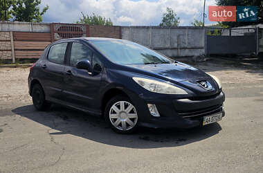 Хетчбек Peugeot 308 2011 в Києві