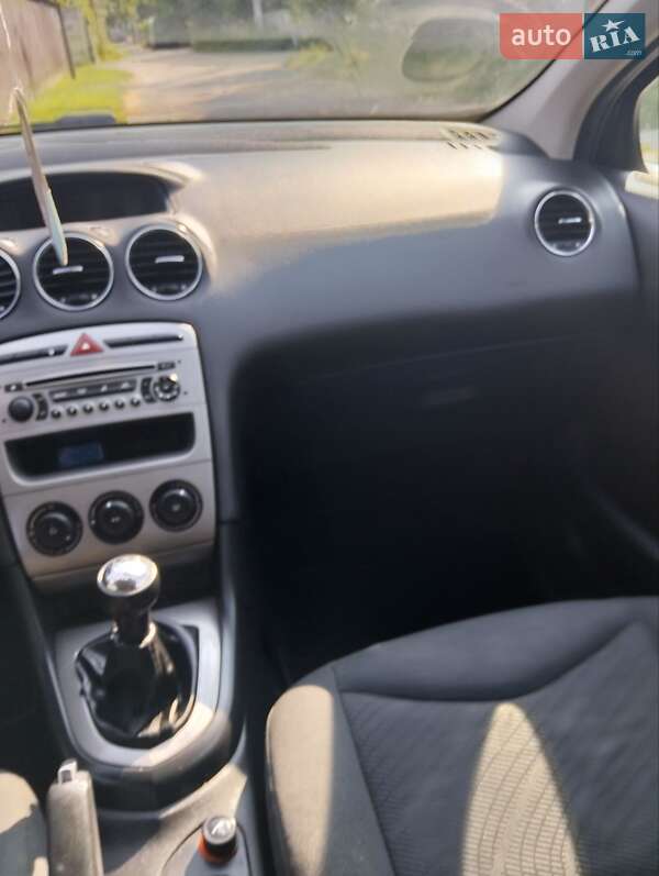 Хэтчбек Peugeot 308 2008 в Броварах