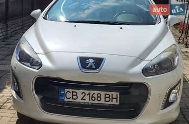 Кабриолет Peugeot 308 2012 в Чернигове