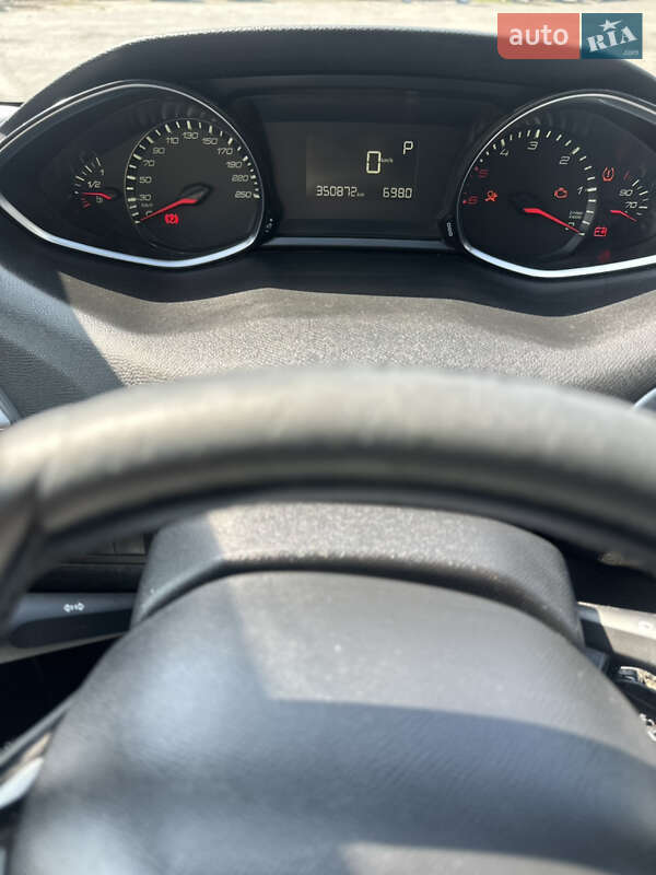 Универсал Peugeot 308 2016 в Звенигородке