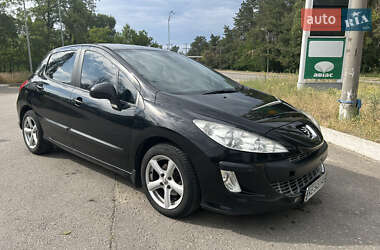 Хэтчбек Peugeot 308 2008 в Днепре