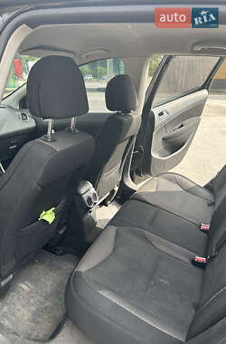 Хетчбек Peugeot 308 2008 в 