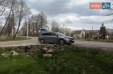 Универсал Peugeot 308 2015 в Полтаве