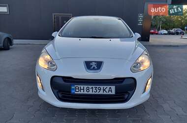 Хетчбек Peugeot 308 2012 в 