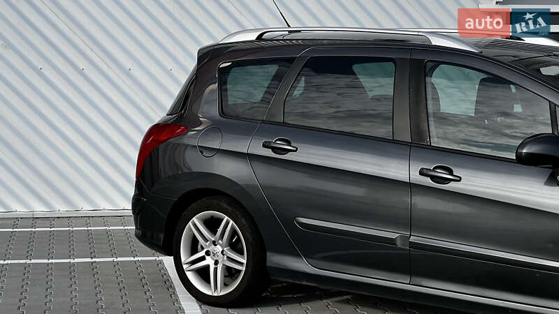 Універсал Peugeot 308 2011 в Львові