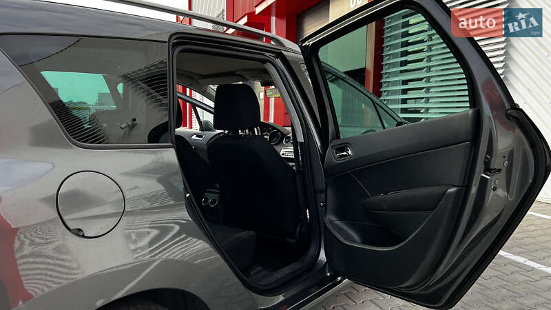 Універсал Peugeot 308 2011 в Львові