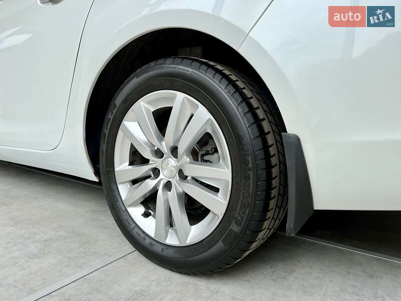 Универсал Peugeot 308 2021 в Харькове