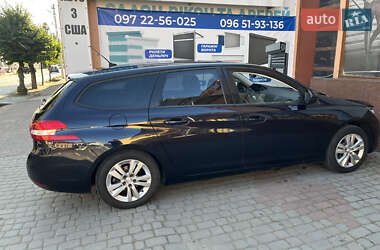 Універсал Peugeot 308 2016 в Виноградові