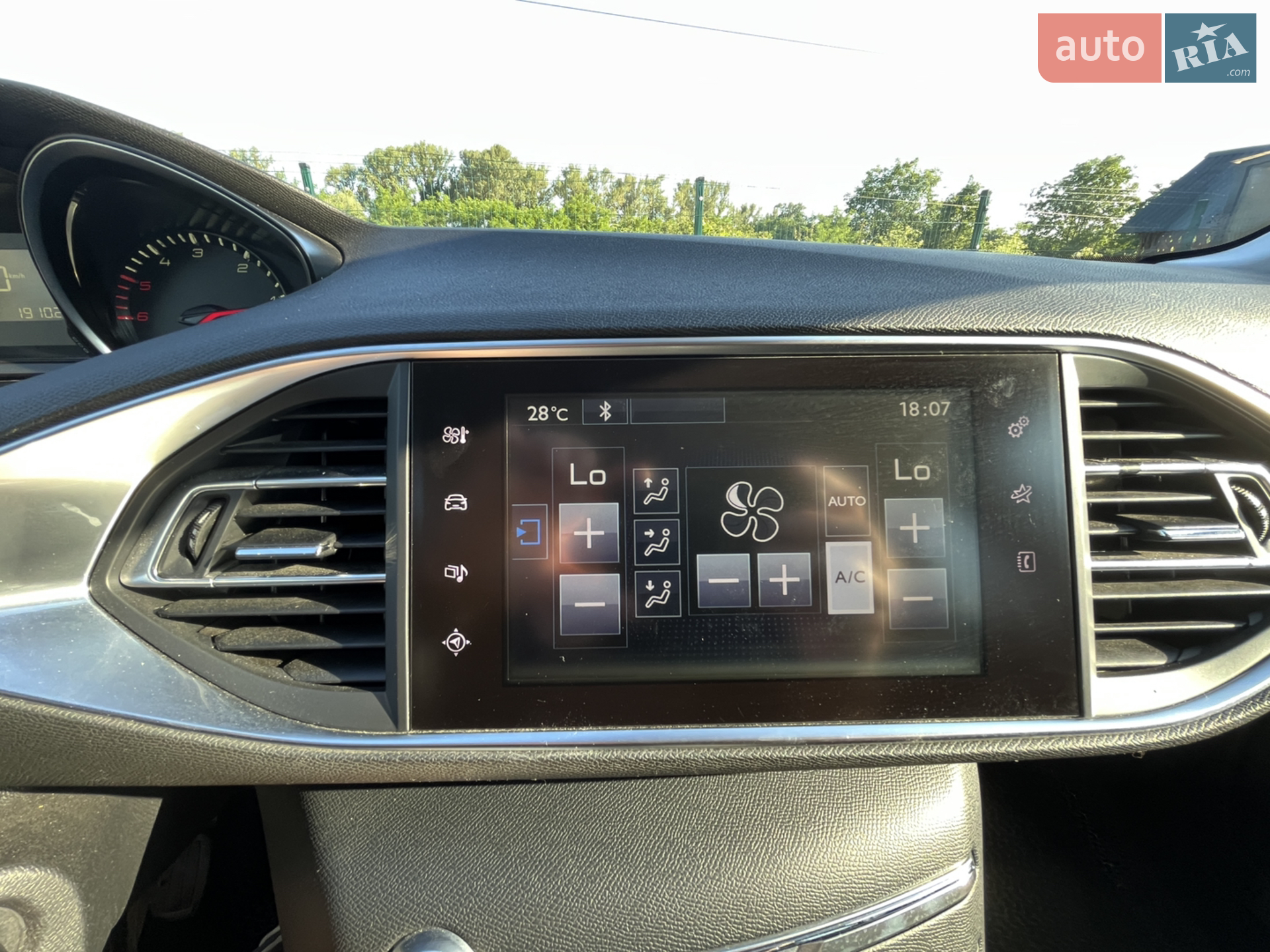 2016 Peugeot 308 - мініатюра 22