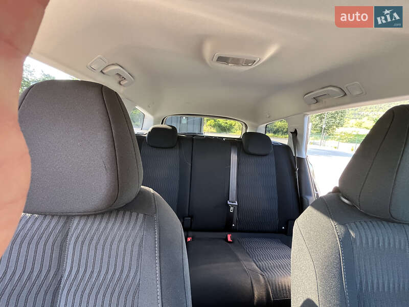 Універсал Peugeot 308 2016 в Виноградові