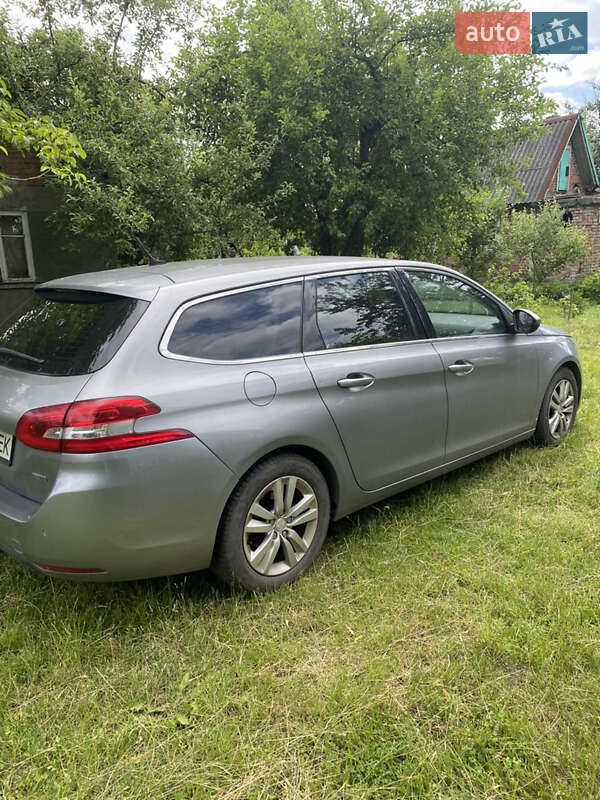 Універсал Peugeot 308 2015 в Шептицькому