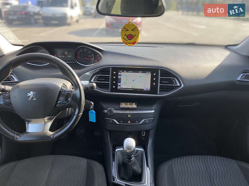 Універсал Peugeot 308 2015 в Шептицькому