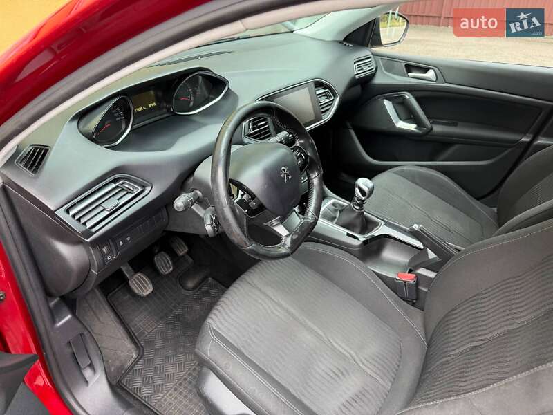 Універсал Peugeot 308 2016 в Києві